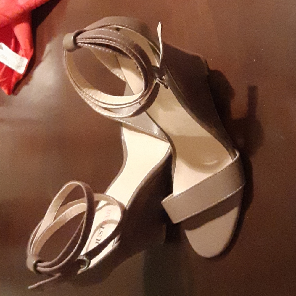 Wedge shoes